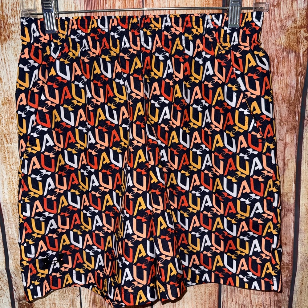 Under Armour boys large swim trunks